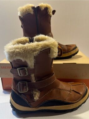 Merrell Women's SZ 8 Leather Taiga Buckle Waterproof Faux Fur Lined Camel Boot